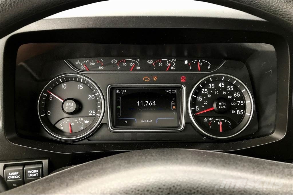International LT625 6x4 Τράκτορες