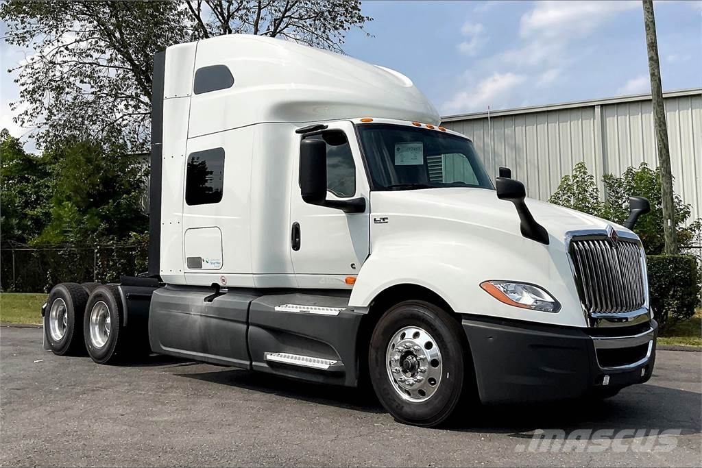 International LT625 6x4 Τράκτορες
