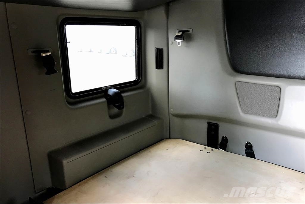 International LT625 6x4 Prime Movers