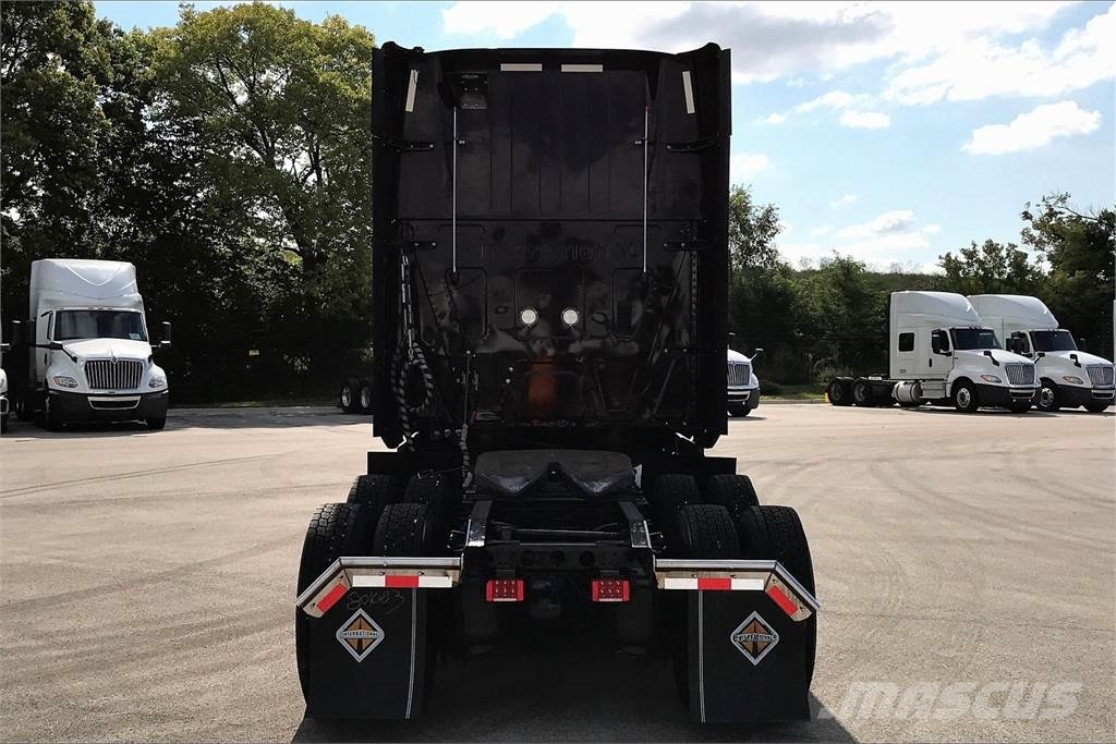 International LT625 6x4 Prime Movers