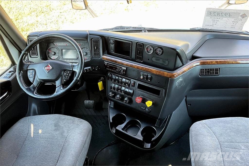 International LT625 6x4 Prime Movers