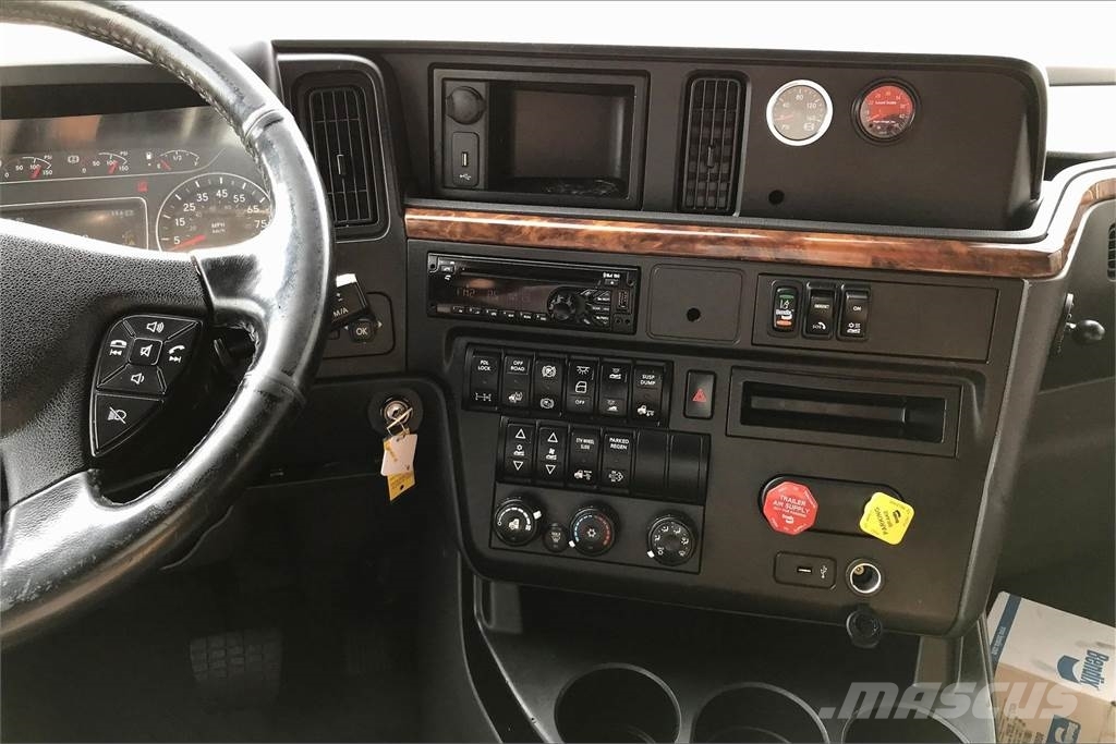 International LT625 6x4 Prime Movers