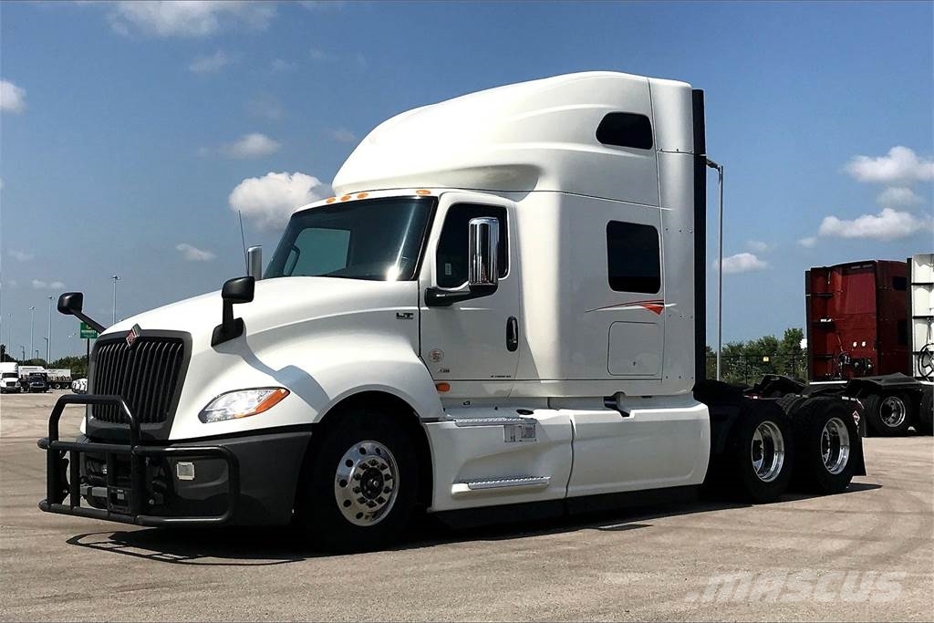 International LT625 6x4 Prime Movers