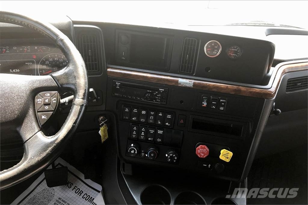 International LT625 6x4 Prime Movers