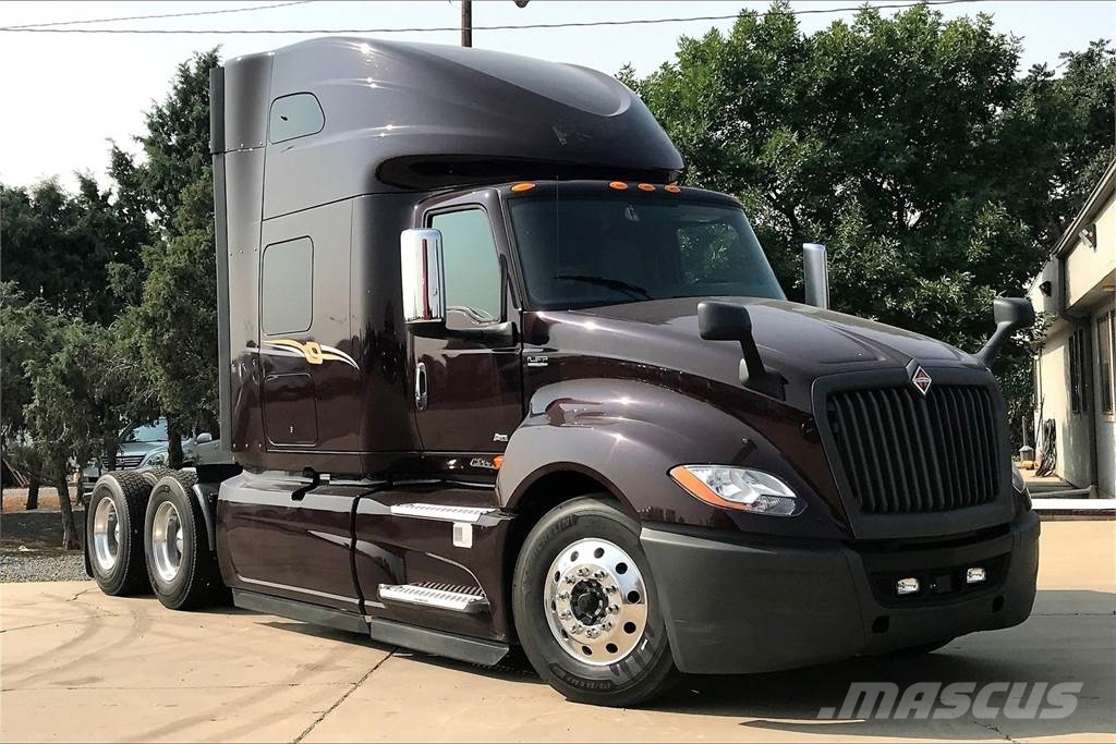 International LT625 6x4 Prime Movers