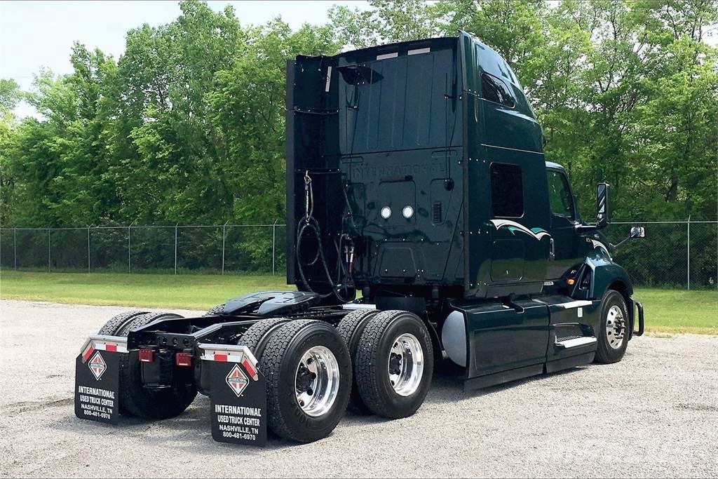 International LT625 6x4 Prime Movers