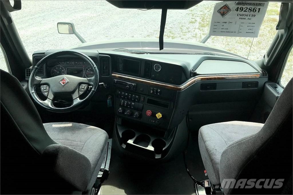 International LT625 6x4 Prime Movers
