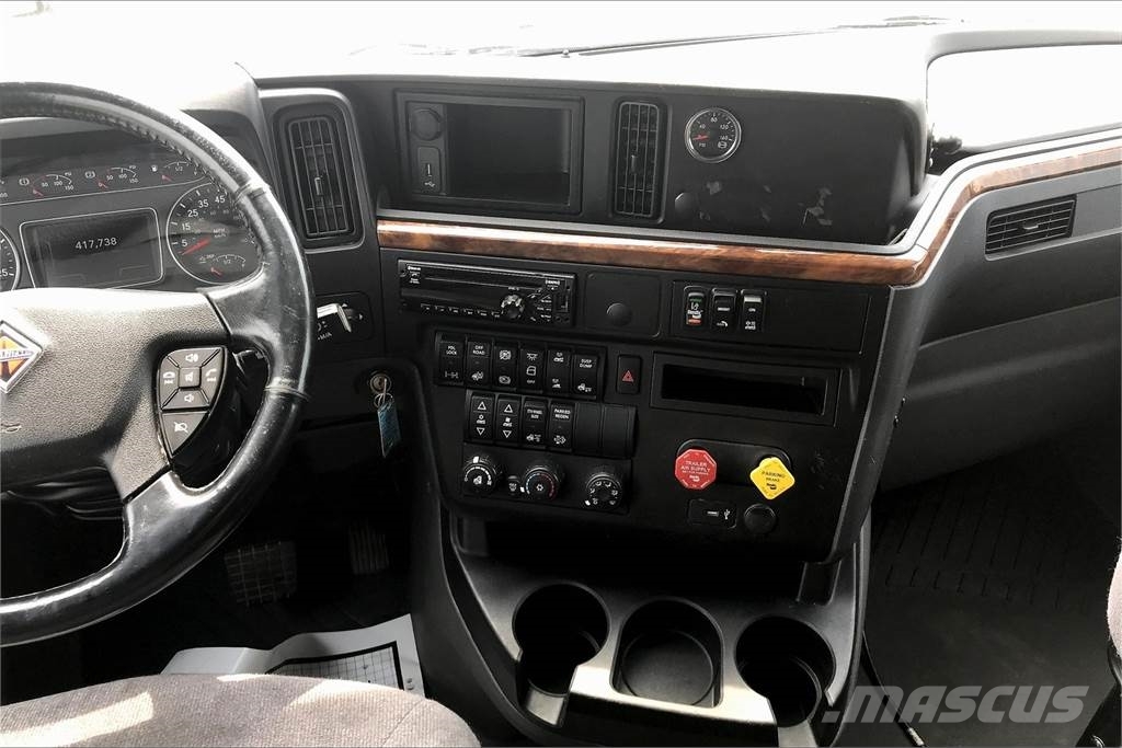 International LT625 6x4 Prime Movers