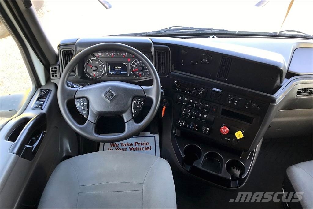 International LT625 6x4 Prime Movers