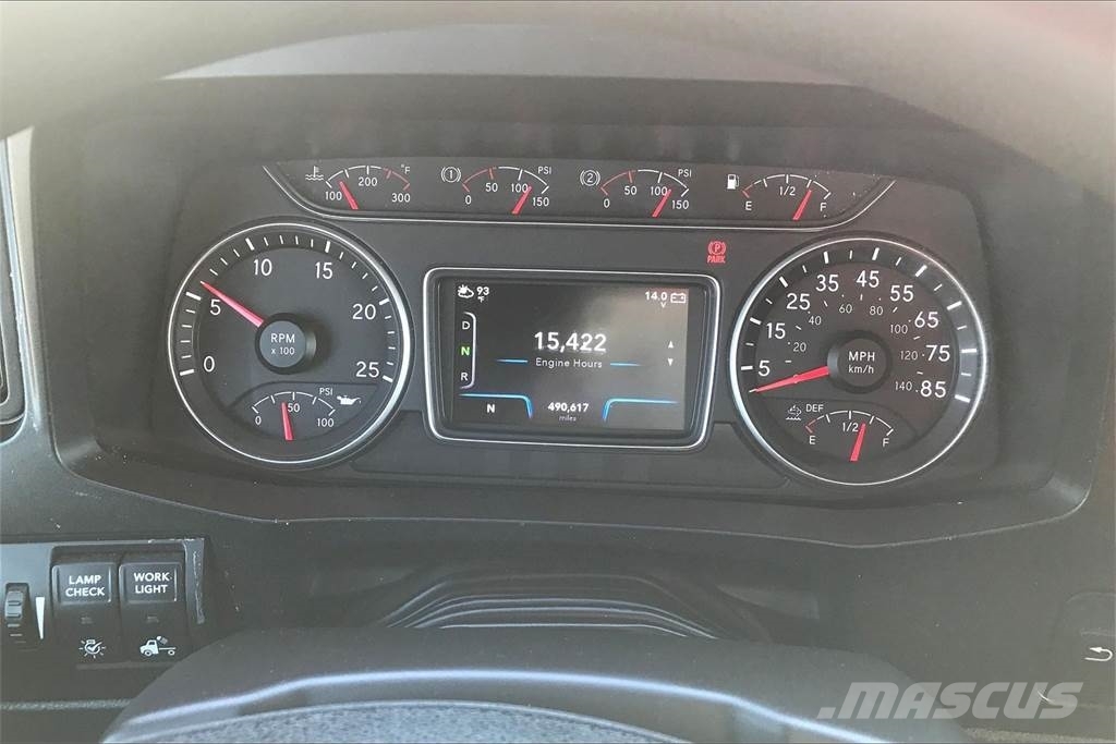 International LT625 6x4 Prime Movers