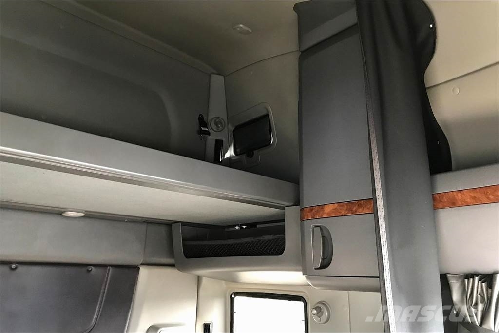 International LT625 6x4 Τράκτορες