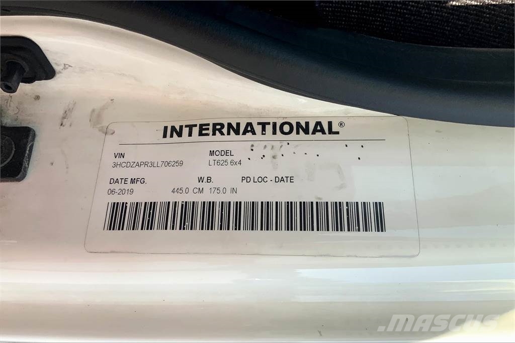 International LT625 6x4 Τράκτορες