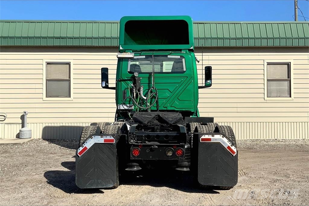 International LT625 6x4 Prime Movers