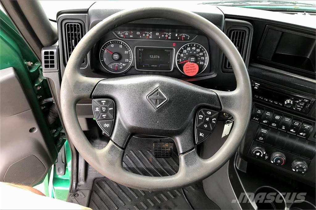 International LT625 6x4 Prime Movers