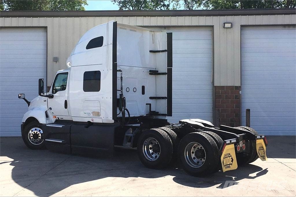 International LT625 6x4 Prime Movers