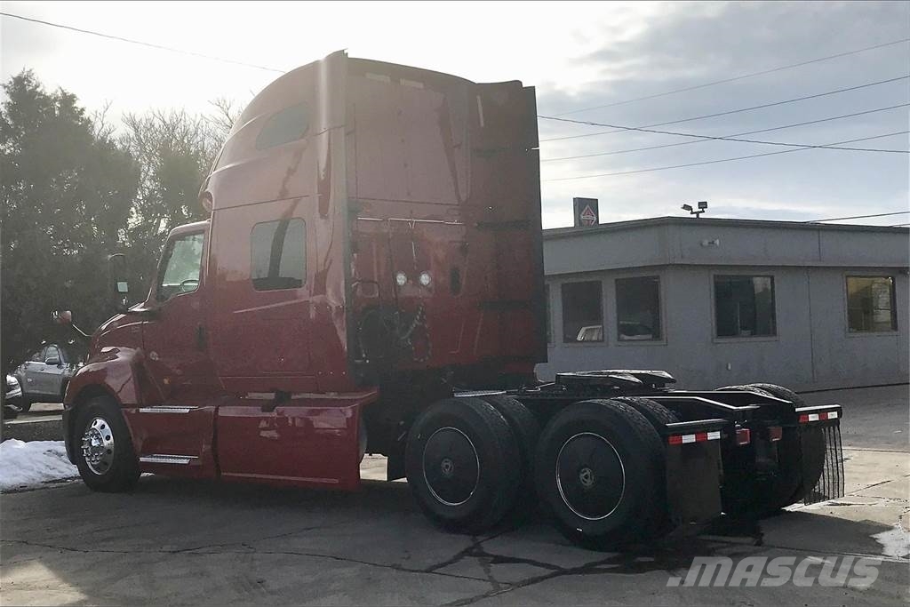 International LT625 6x4 Prime Movers