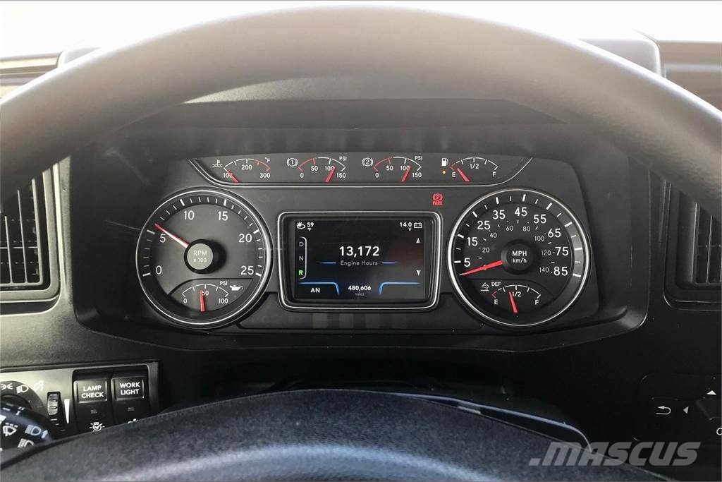 International LT625 6x4 Prime Movers