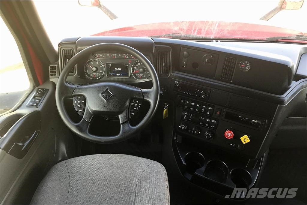 International LT625 6x4 Prime Movers