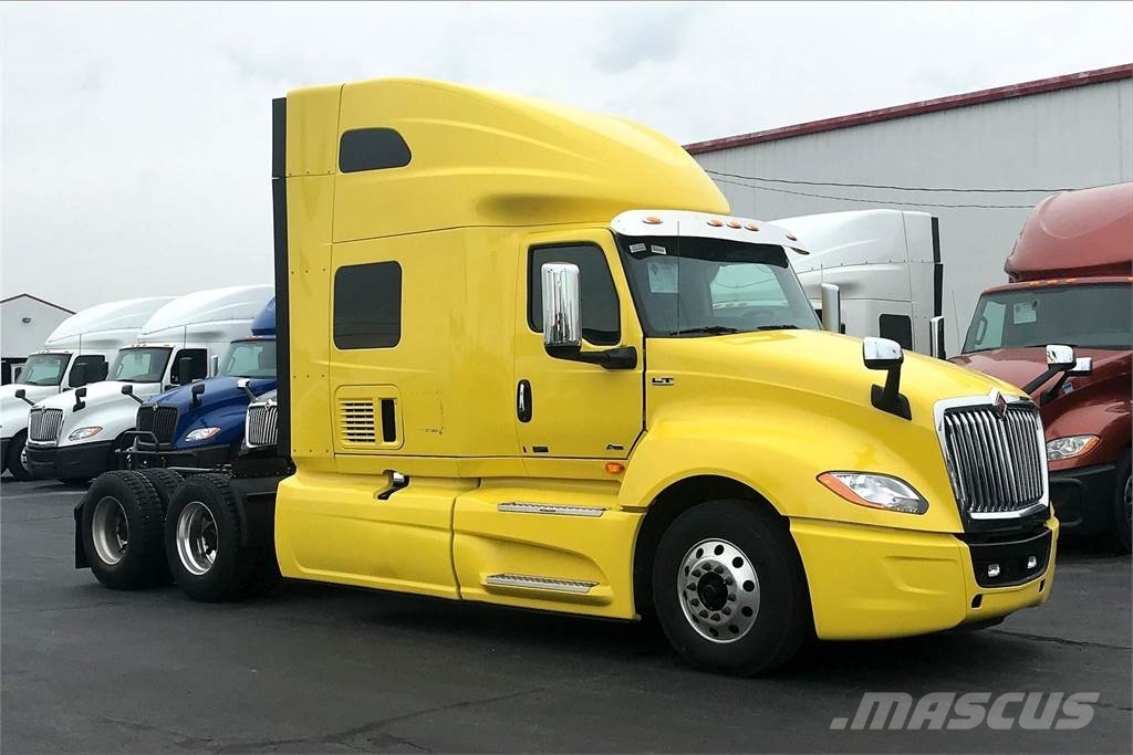 International LT625 6x4 Prime Movers