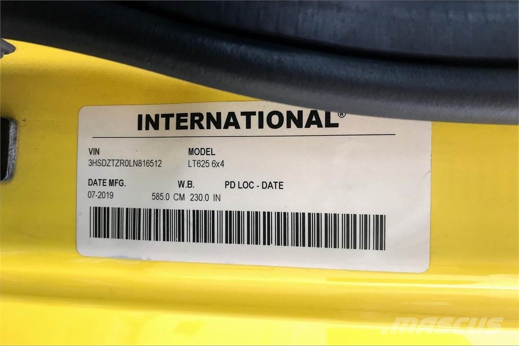 International LT625 6x4 Prime Movers