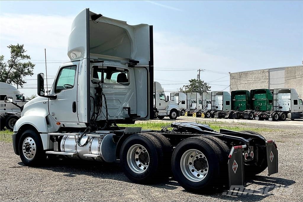 International LT625 6x4 Prime Movers