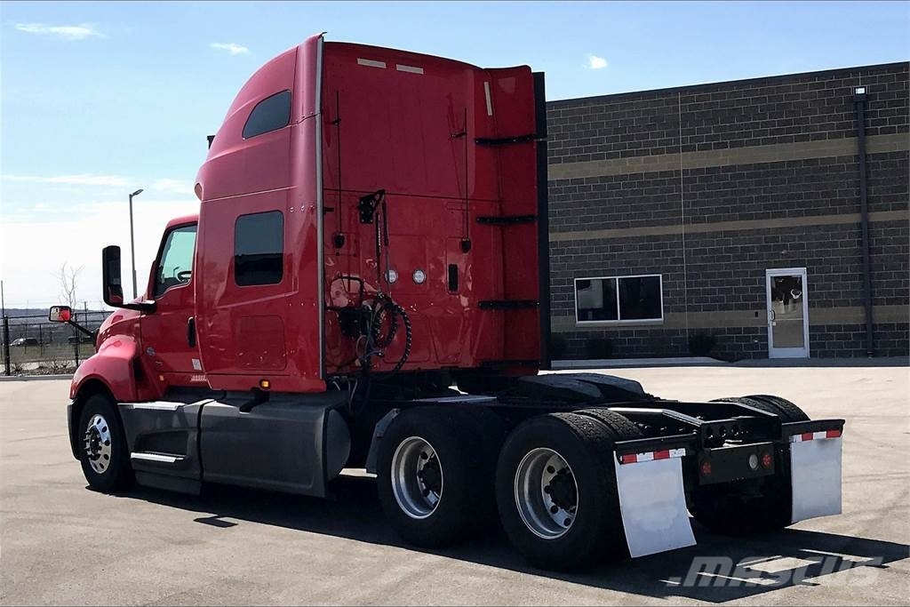 International LT625 6x4 Prime Movers