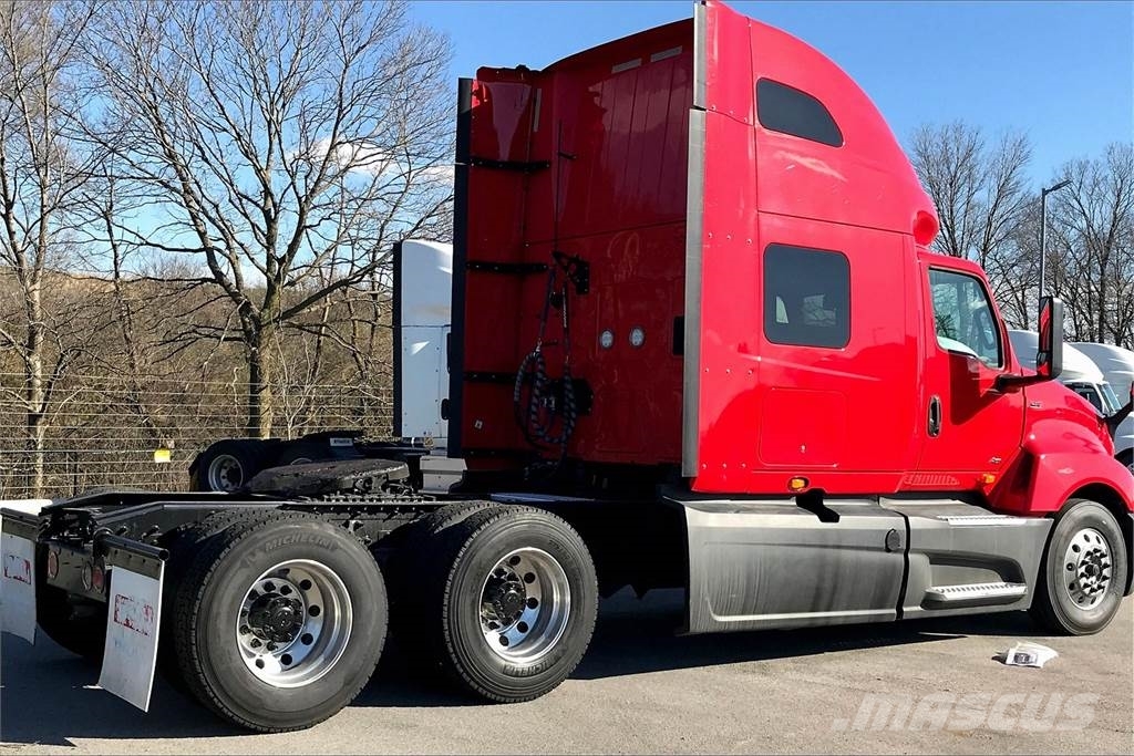 International LT625 6x4 Prime Movers