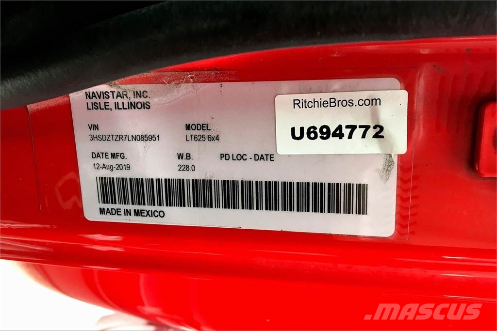 International LT625 6x4 Prime Movers