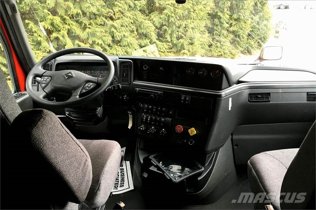 International LT625 6x4 Prime Movers