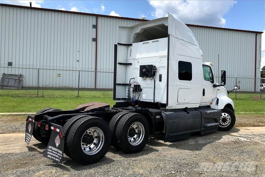 International LT625 6x4 Prime Movers