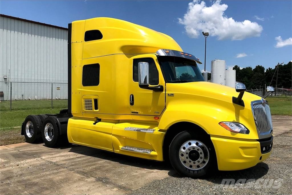 International LT625 6x4 Prime Movers
