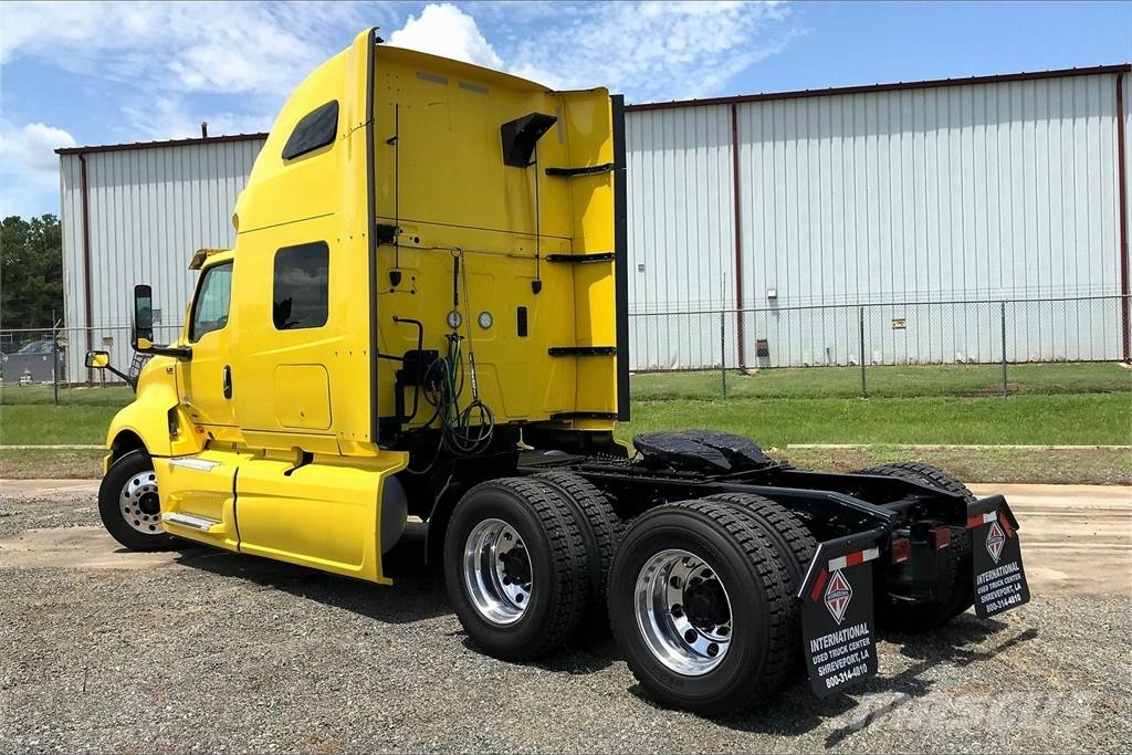 International LT625 6x4 Prime Movers