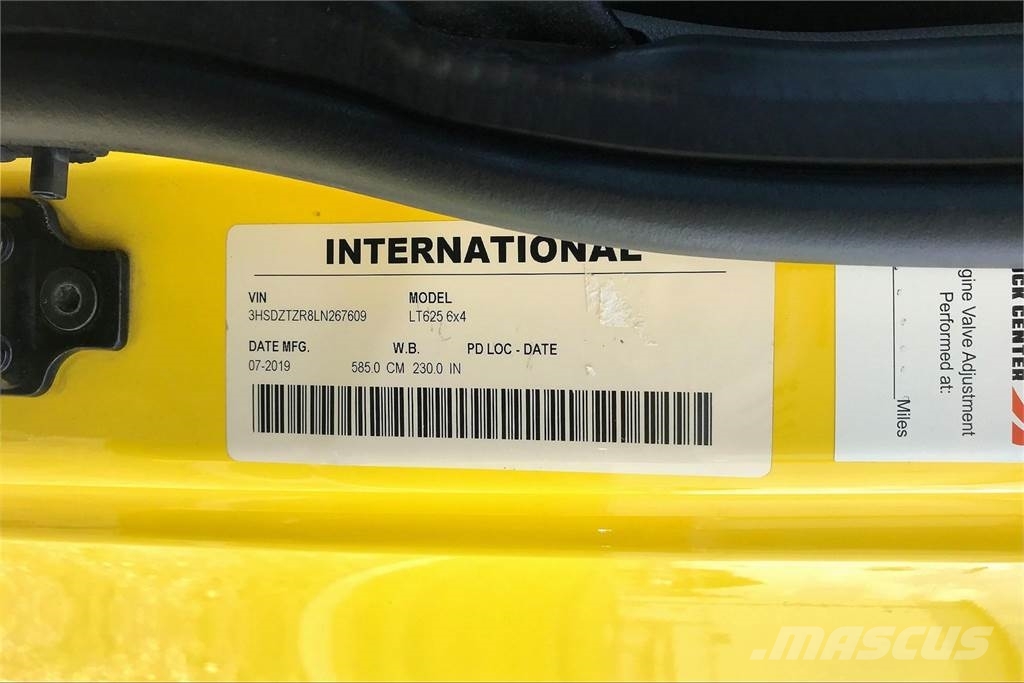 International LT625 6x4 Prime Movers