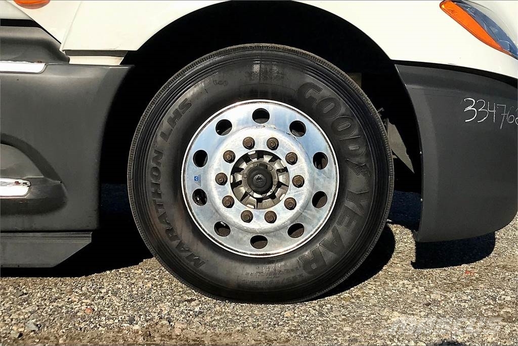 International LT625 6x4 Τράκτορες