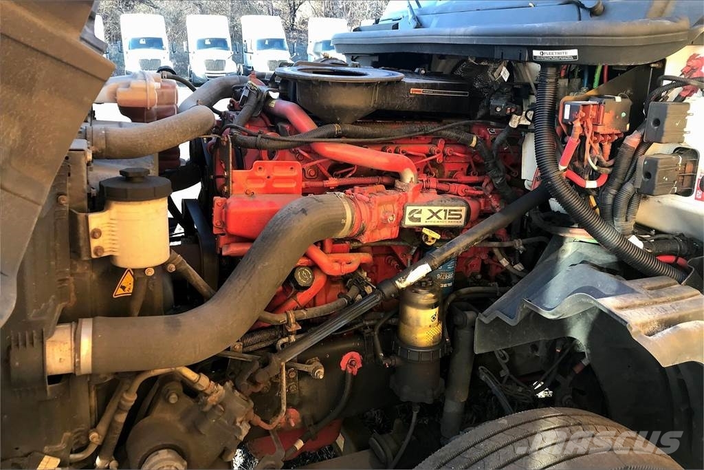 International LT625 6x4 Τράκτορες