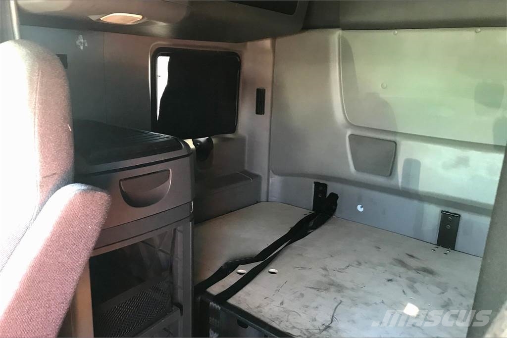 International LT625 6x4 Τράκτορες