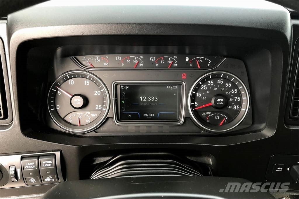 International LT625 6x4 Prime Movers