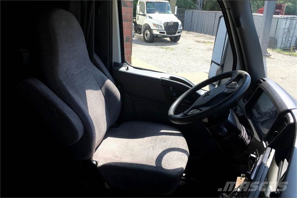 International LT625 6x4 Prime Movers