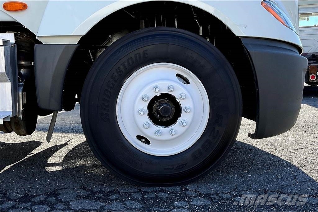 International LT625 6x4 Prime Movers