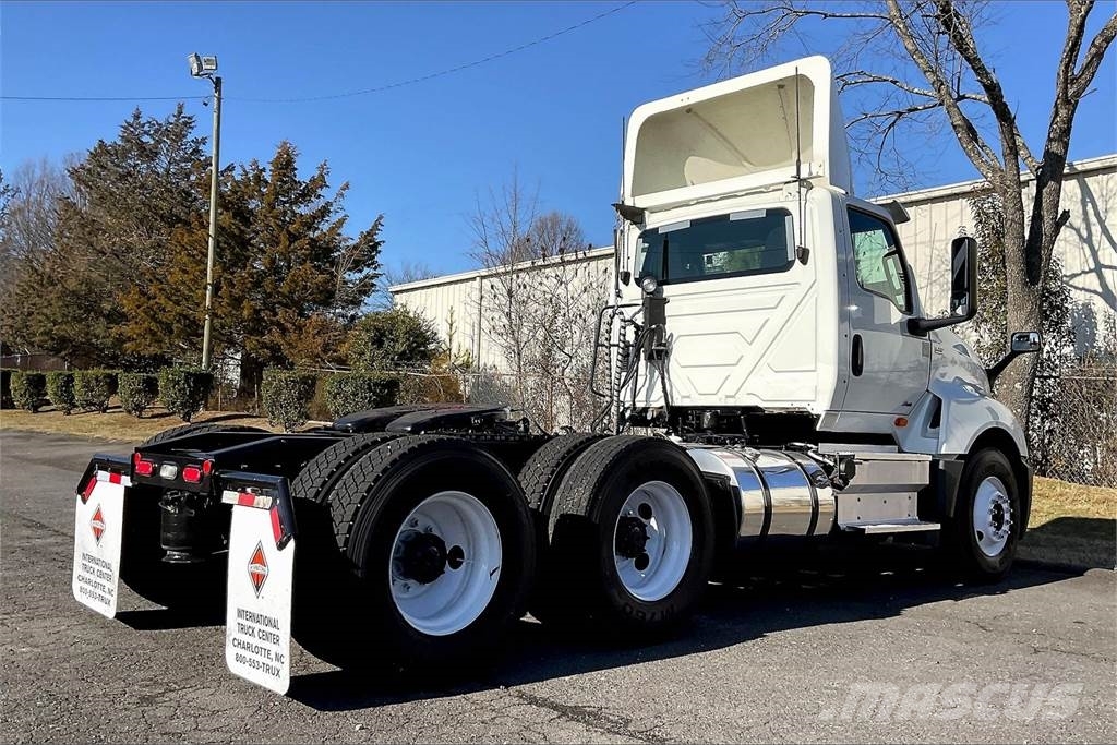 International LT625 6x4 Prime Movers