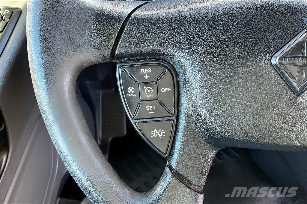 International LT625 6x4 Prime Movers