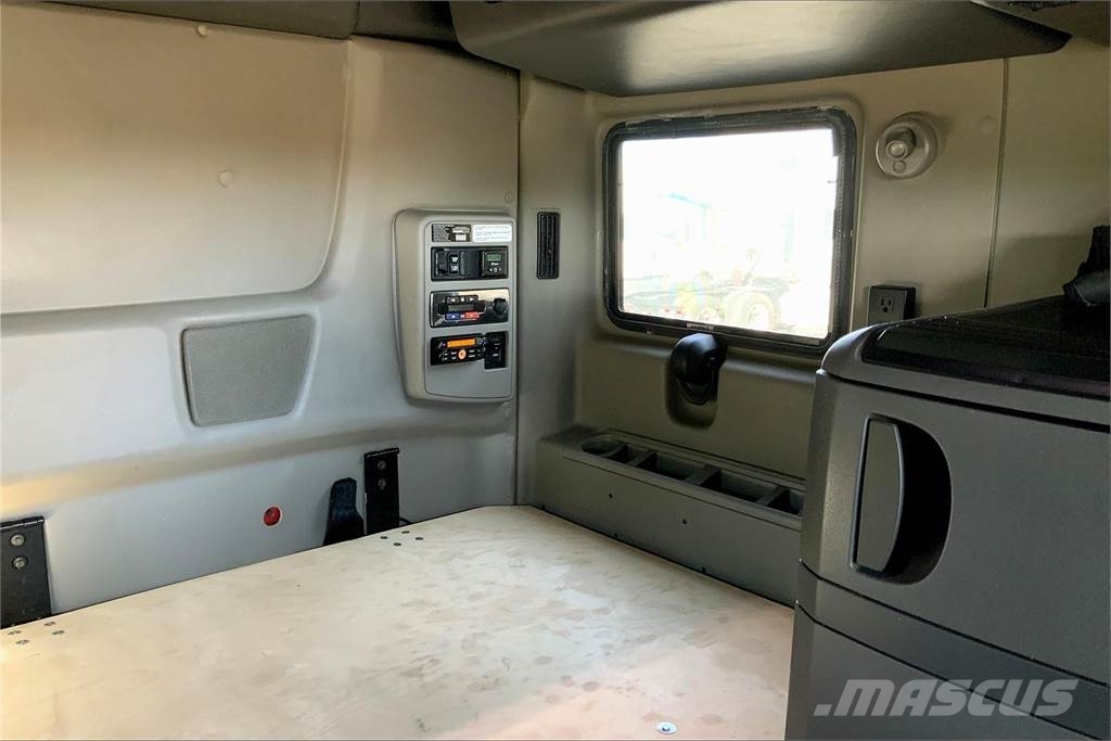 International LT625 6x4 Prime Movers