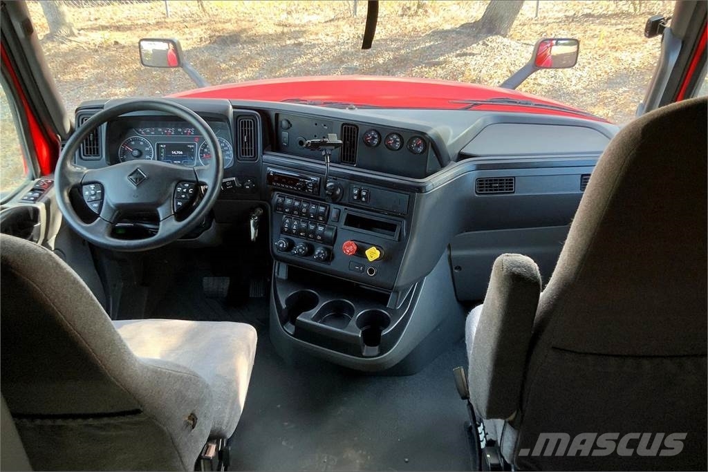 International LT625 6x4 Prime Movers