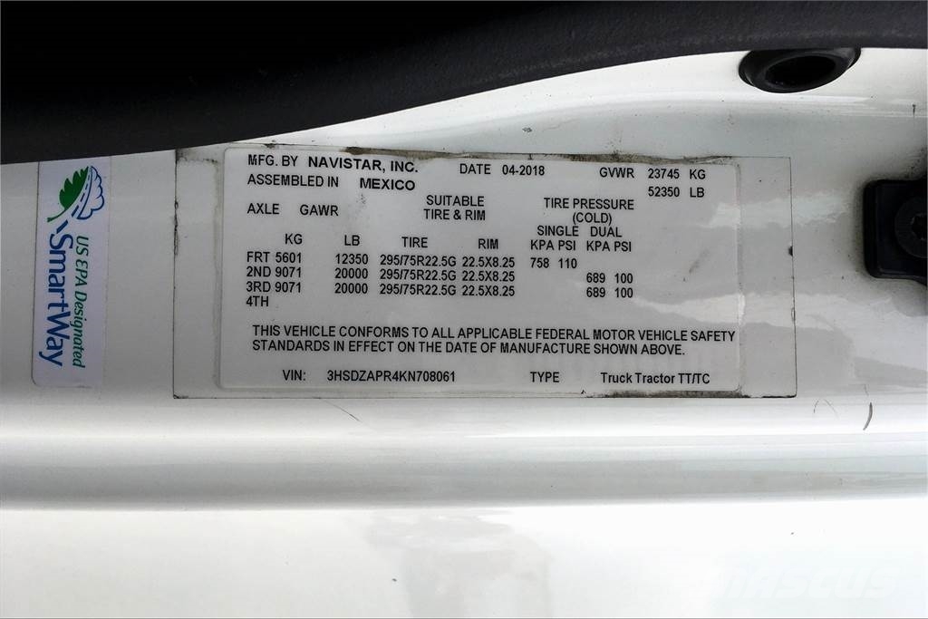 International LT625 6x4 Prime Movers