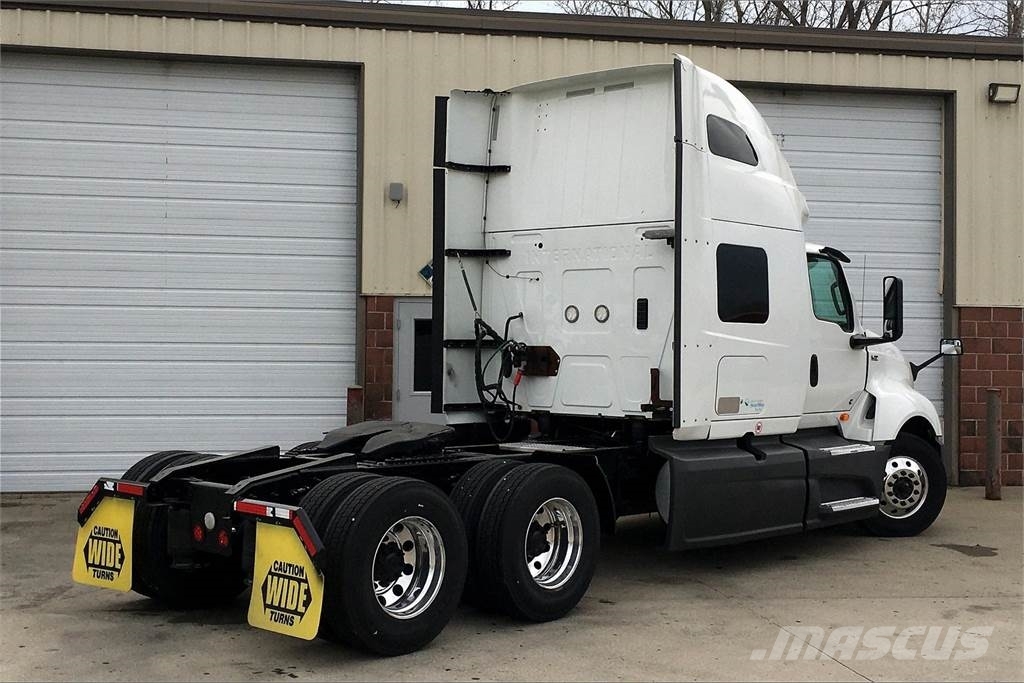 International LT625 6x4 Prime Movers