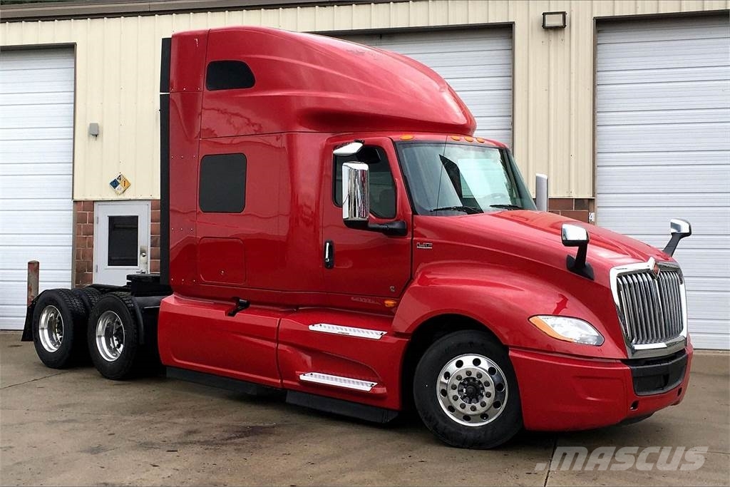 International LT625 6x4 Prime Movers