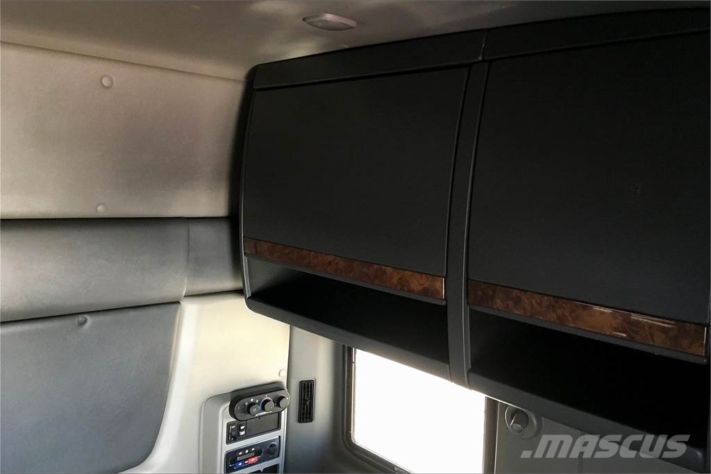 International LT625 6x4 Prime Movers