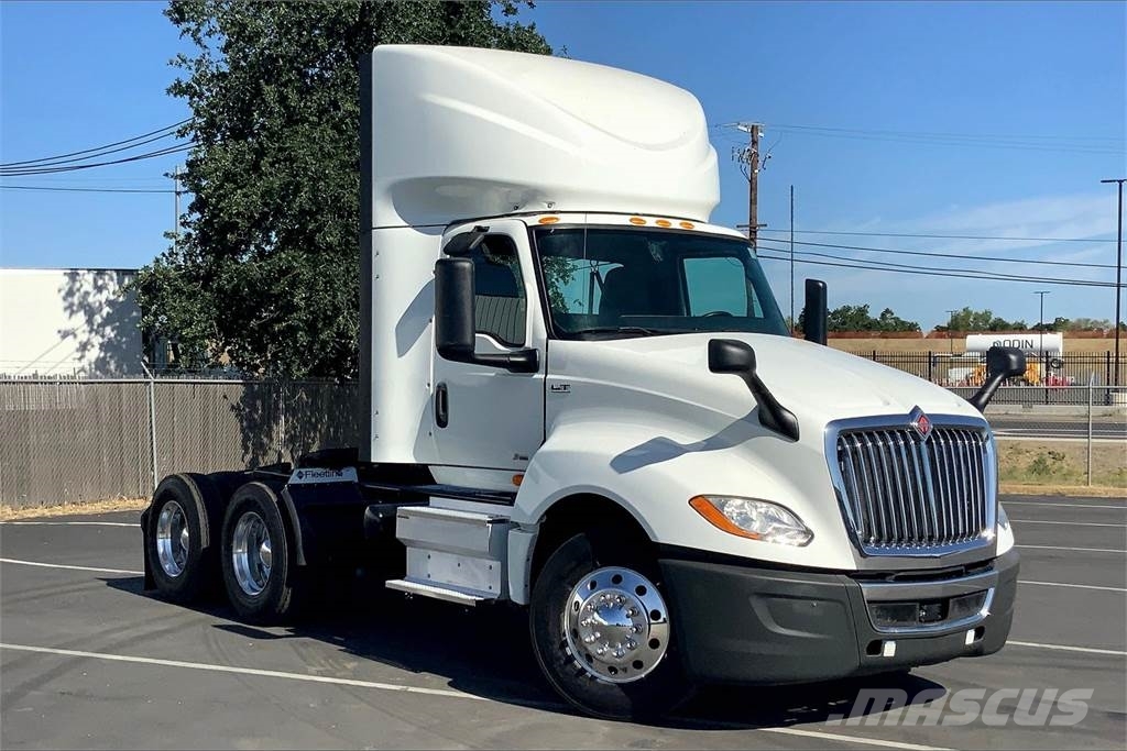 International LT625 6x4 Prime Movers