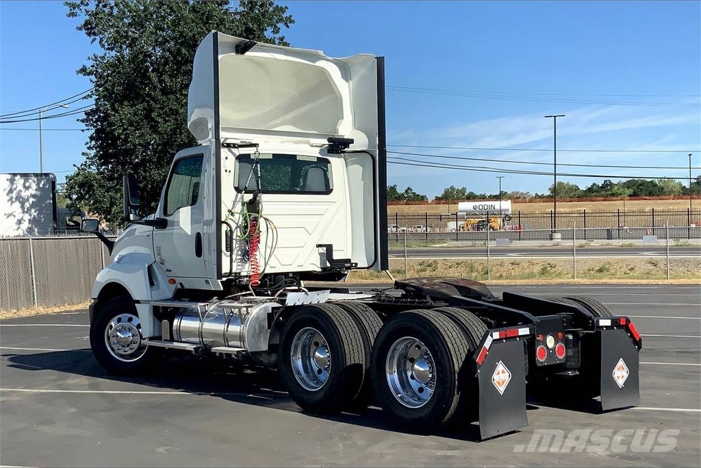 International LT625 6x4 Prime Movers