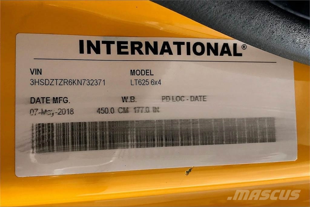 International LT625 6x4 Prime Movers